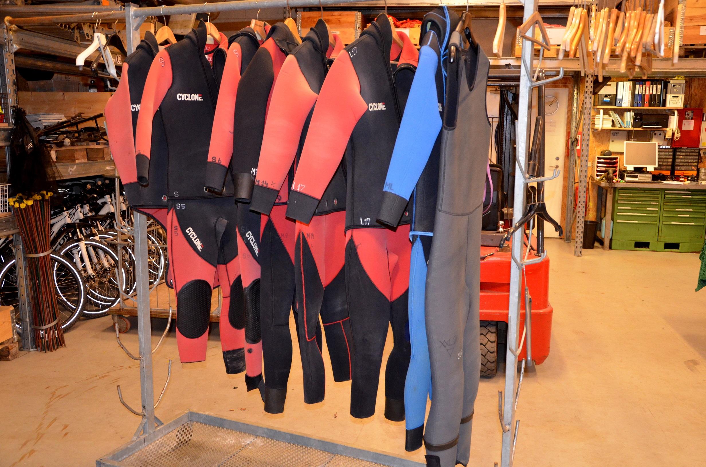 Våddragter på tørrevogn